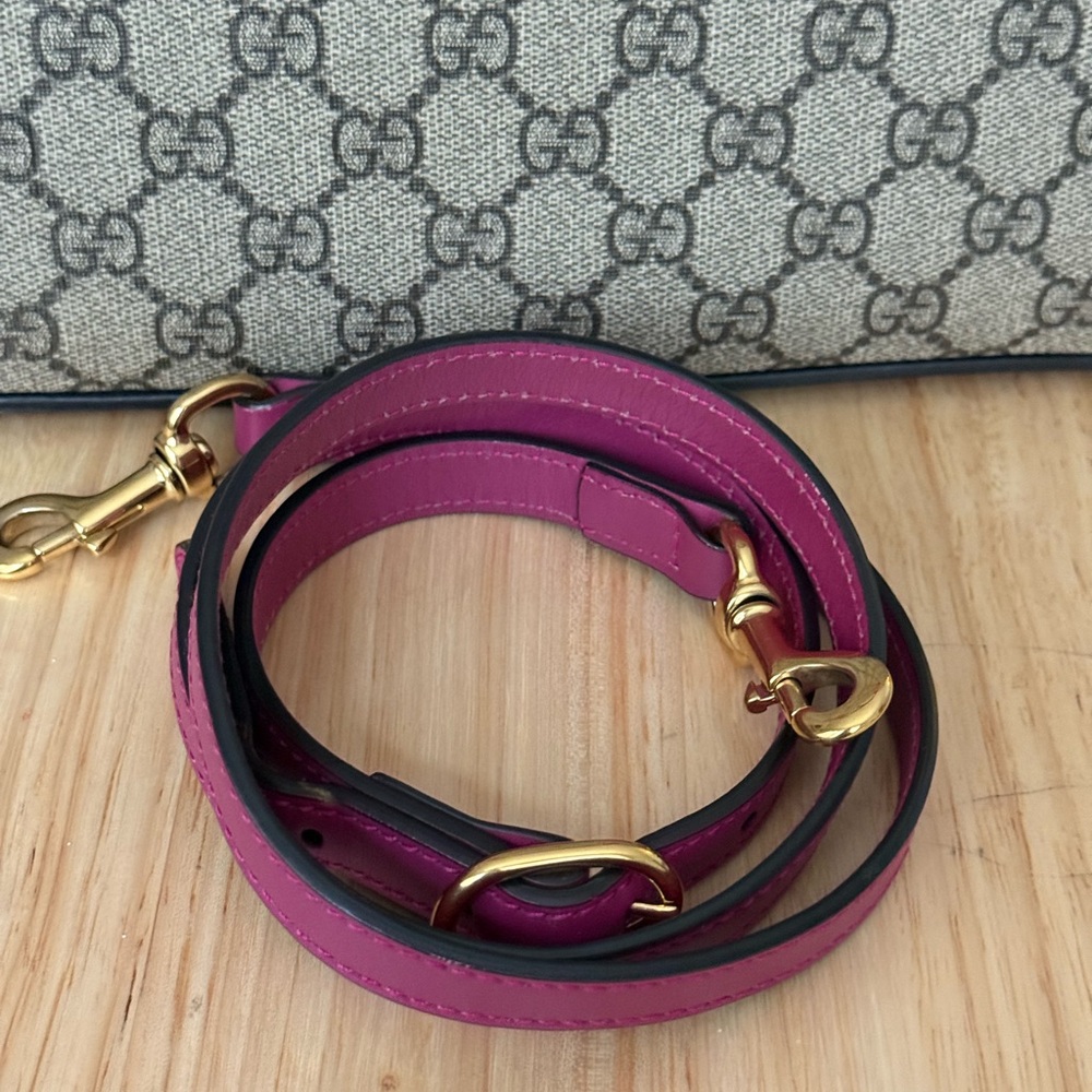 GUCCI GG MONOGRAM MOON CALFSKIN MEDIUM ZIP TOTE BEIGE, RED AND PINK - Picture 12 of 16